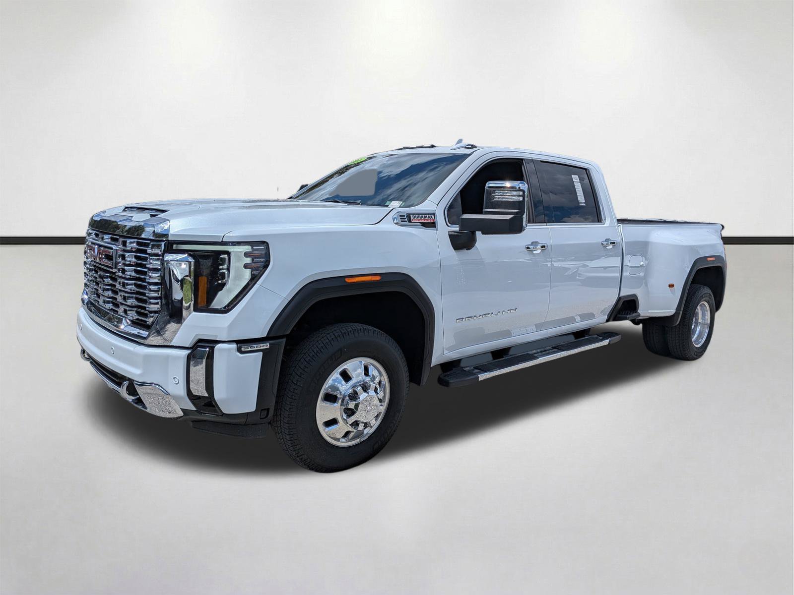 Used 2026 GMC Sierra 3500 Denali AWD/4WD image 8