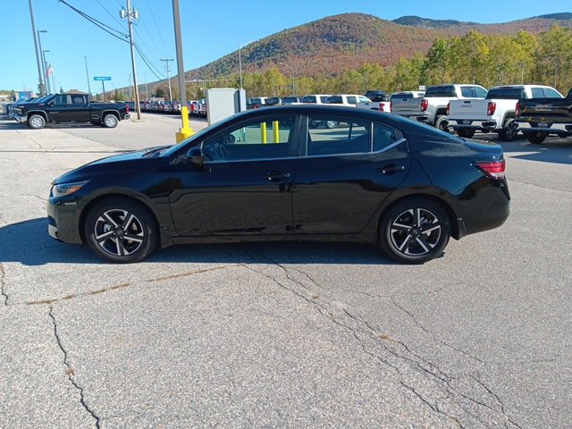 Used 2025 Nissan Sentra SV image 4