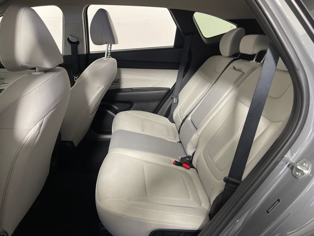Used 2025 Hyundai Tucson SEL FWD image 13