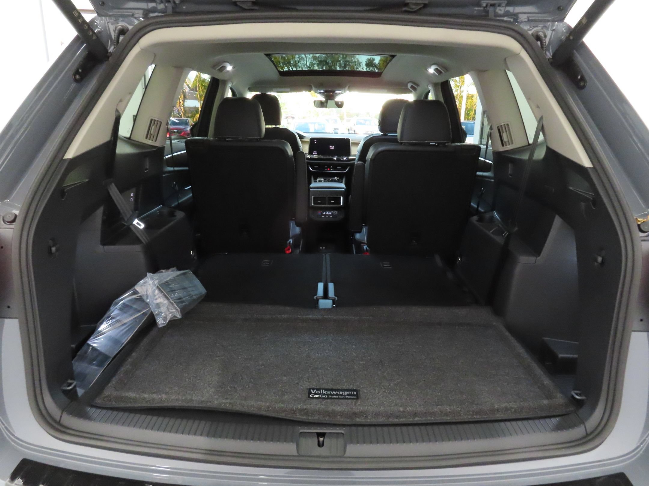 Certified 2026 Volkswagen Atlas SE FWD image 23
