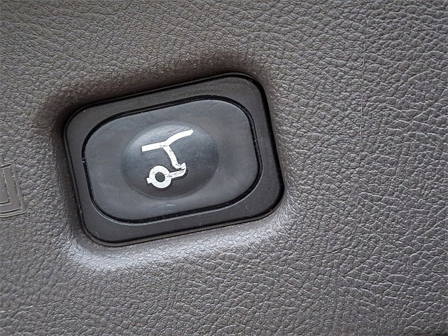 Used 2022 Lincoln Nautilus Reserve AWD/4WD image 28