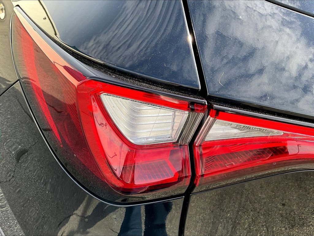 Used 2024 Acura MDX SH-AWD image 25