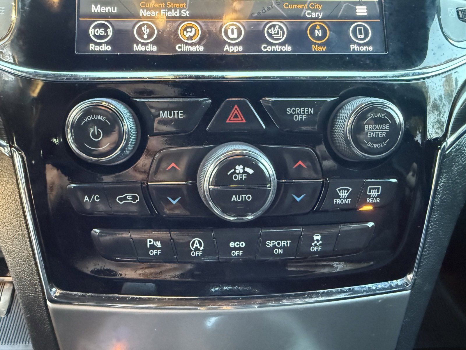 Used 2019 Jeep Grand Cherokee Trailhawk w/ Trailhawk Luxury Group image 41