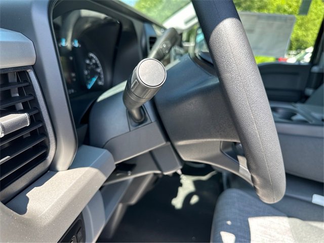 New 2025 Ford F350 XLT w/ FX4 Off-Road Package image 30