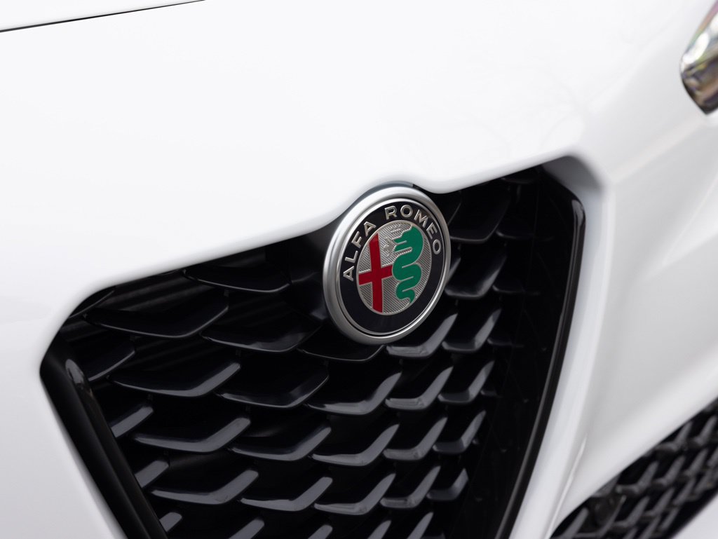 New 2026 Alfa Romeo Giulia AWD w/ Driving Assist Package image 17