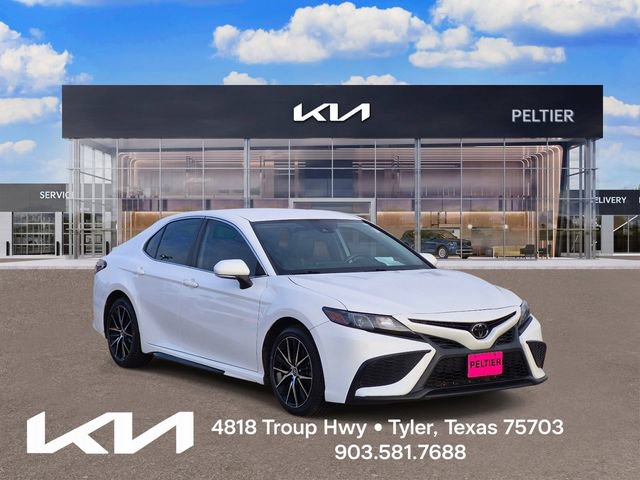 Used 2022 Toyota Camry SE