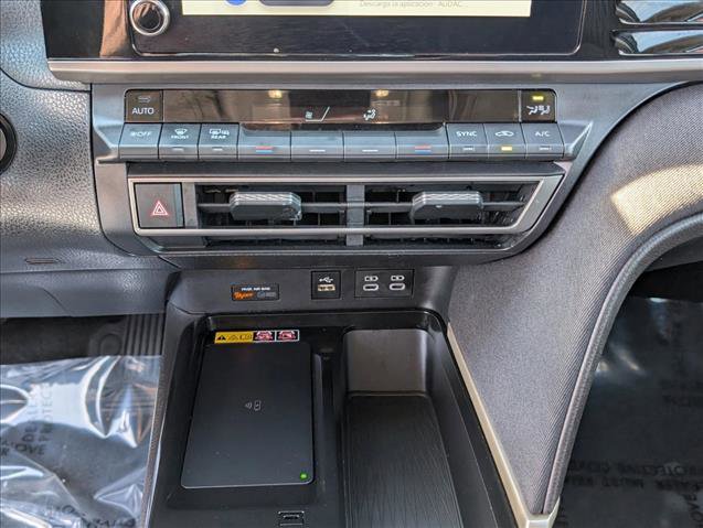 Used 2025 Toyota Camry LE image 15