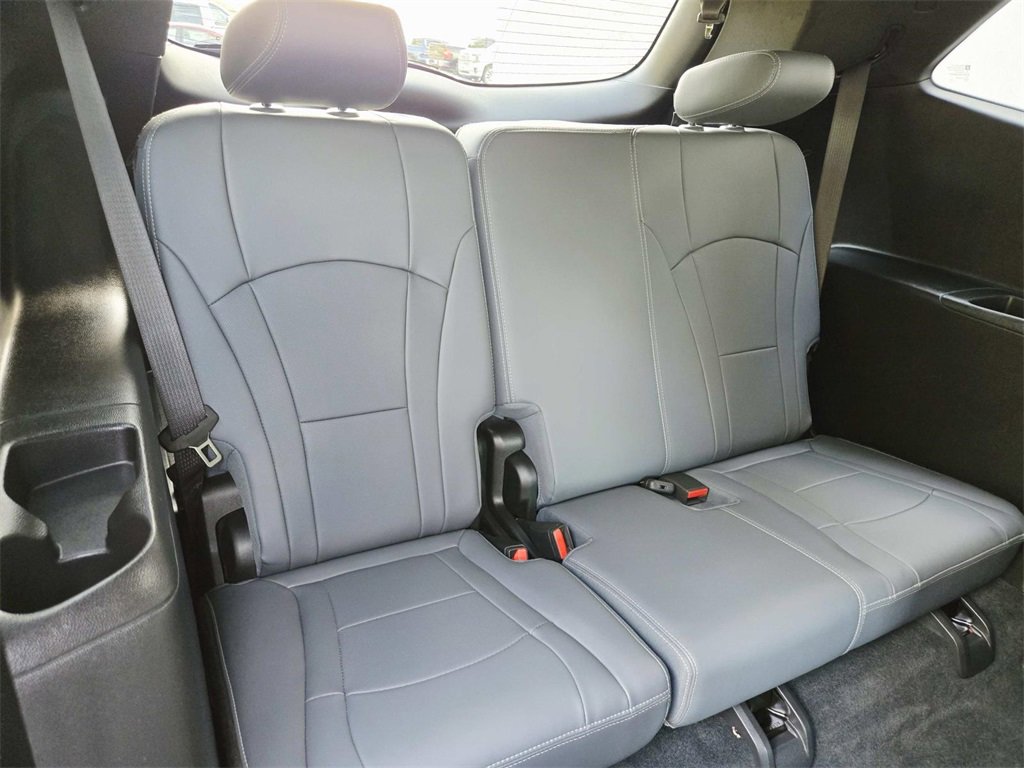Used 2023 Buick Enclave Essence w/ Experience Buick Package image 18