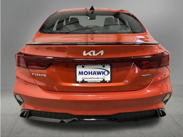 Used 2024 Kia Forte GT-Line w/ GT-Line Premium Package FWD image 4