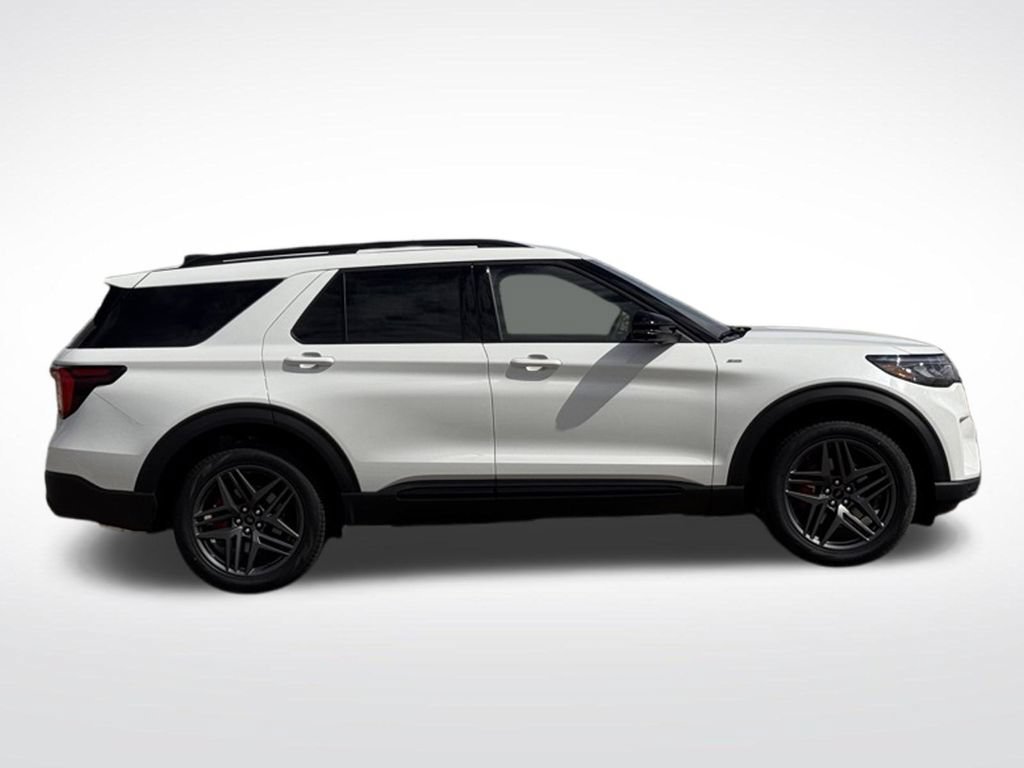 New 2026 Ford Explorer ST-Line w/ ST-Line Street Pack AWD/4WD image 3