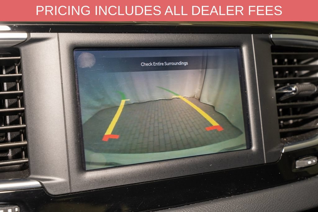 Used 2023 Chrysler Voyager LX FWD image 13