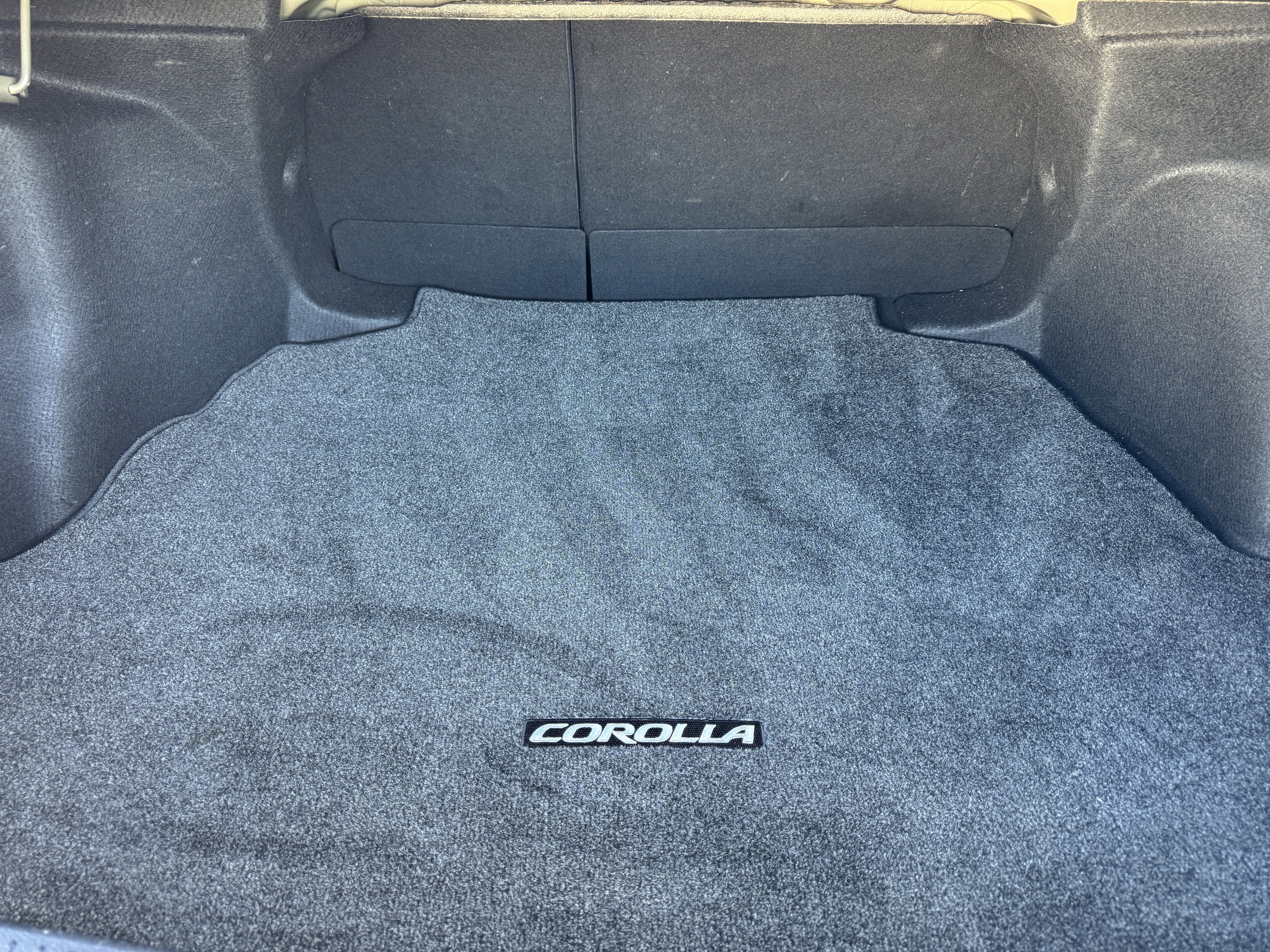 Used 2023 Toyota Corolla LE image 19