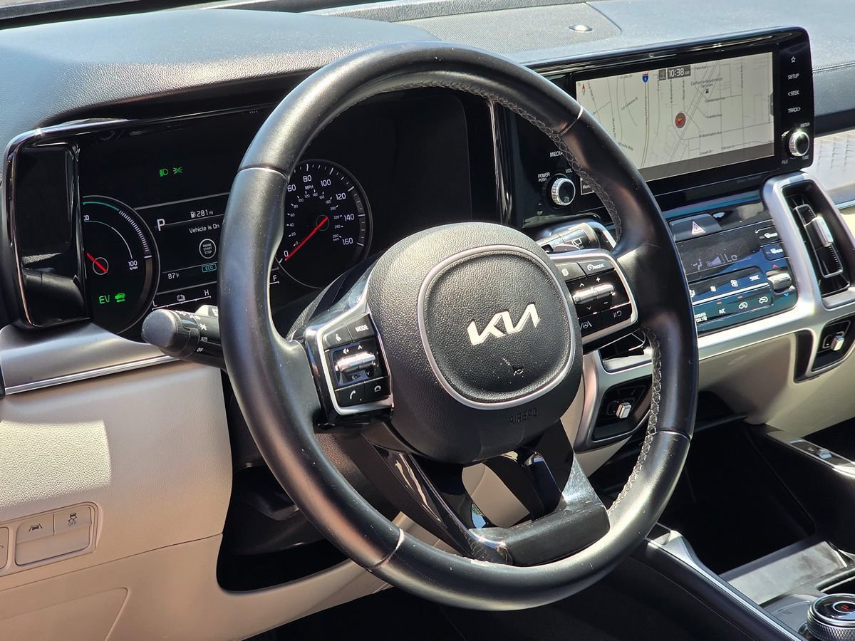 Used 2022 Kia Sorento S FWD image 19