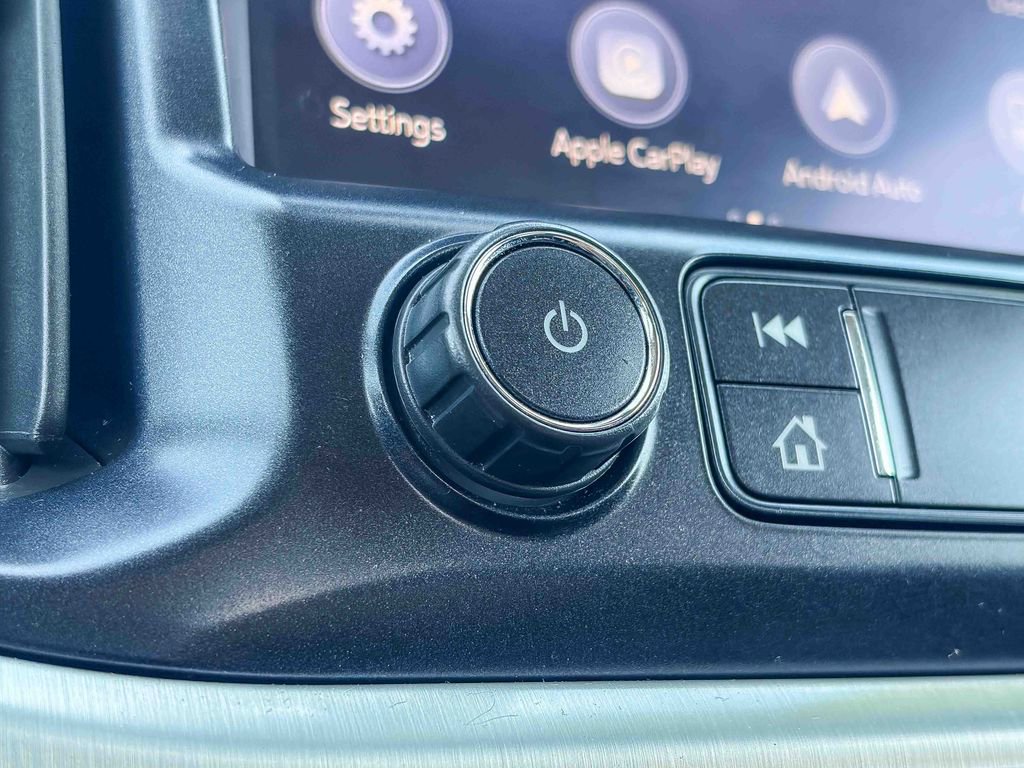 Used 2020 GMC Canyon SLE w/ Driver Alert Package image 24