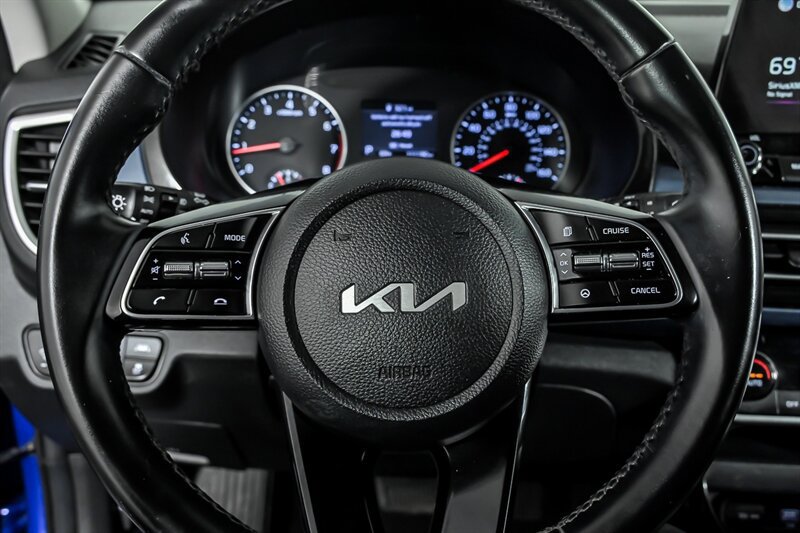 Used 2022 Kia Seltos Nightfall Edition AWD/4WD image 21