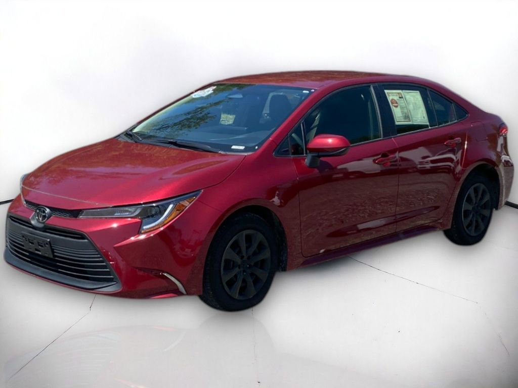 Used 2024 Toyota Corolla LE image 2