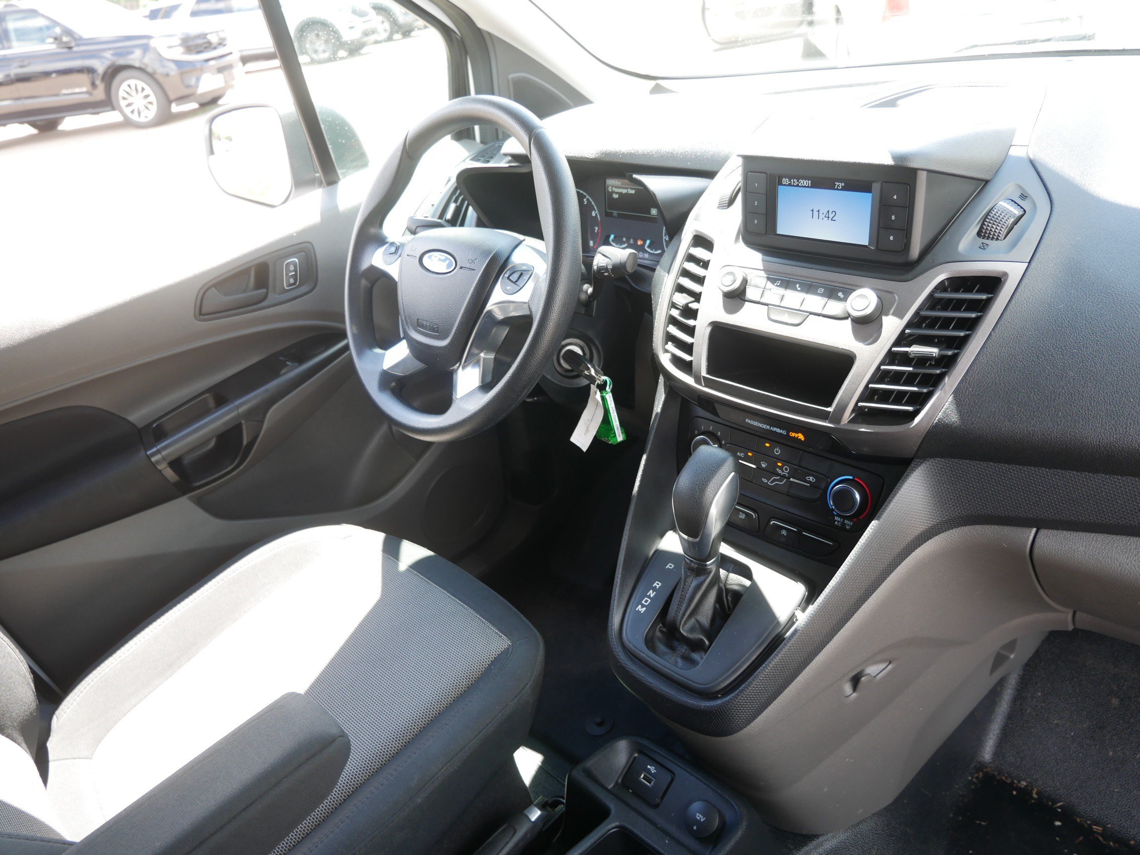 Certified 2022 Ford Transit Connect XL FWD image 9