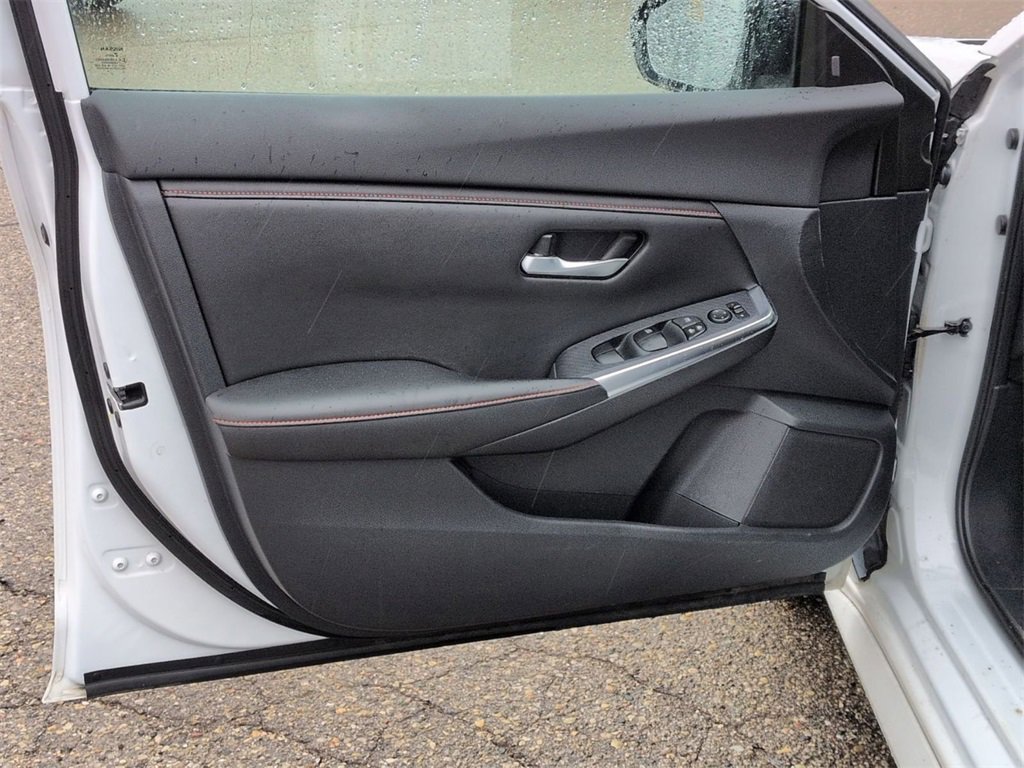 Used 2021 Nissan Sentra SR image 14