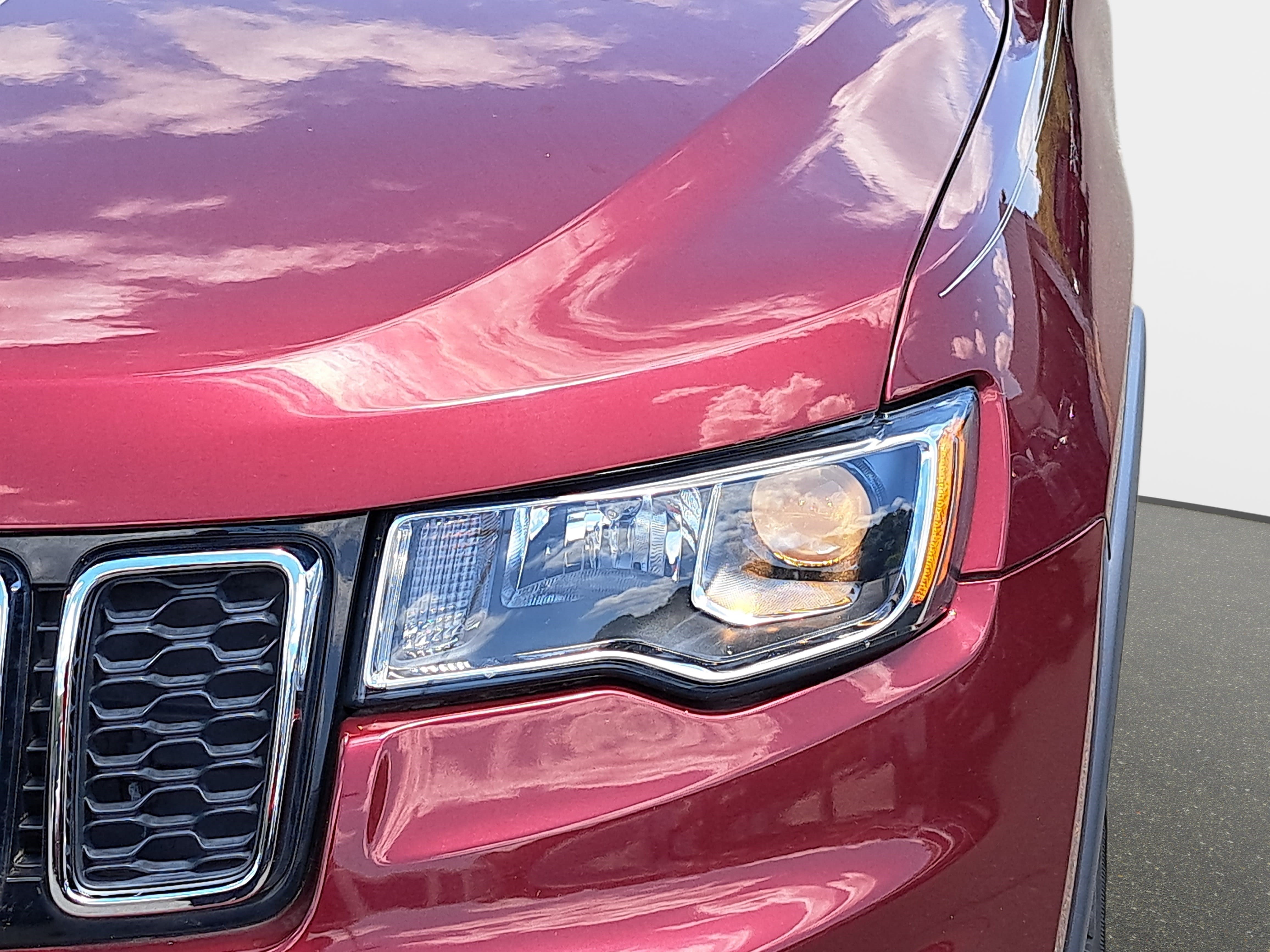 Used 2018 Jeep Grand Cherokee Limited w/ Trailer Tow Group IV AWD/4WD image 30
