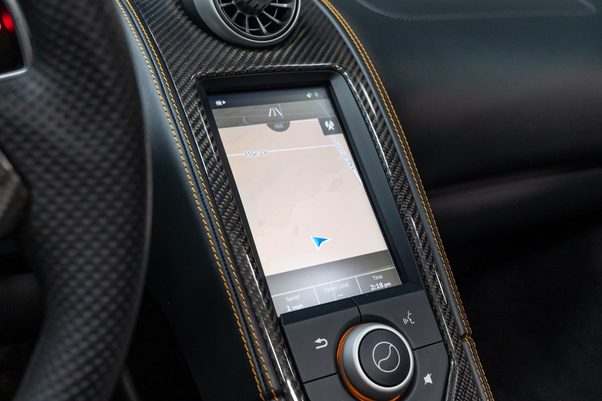 Used 2015 McLaren 650S Spider RWD image 18