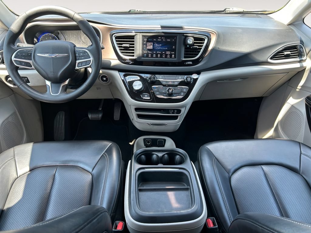 Used 2020 Chrysler Voyager Lxi FWD image 10