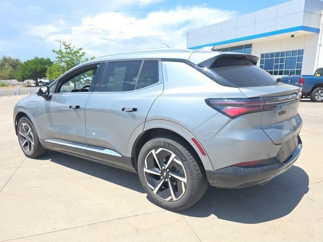 Used 2024 Chevrolet Equinox EV LT FWD image 7