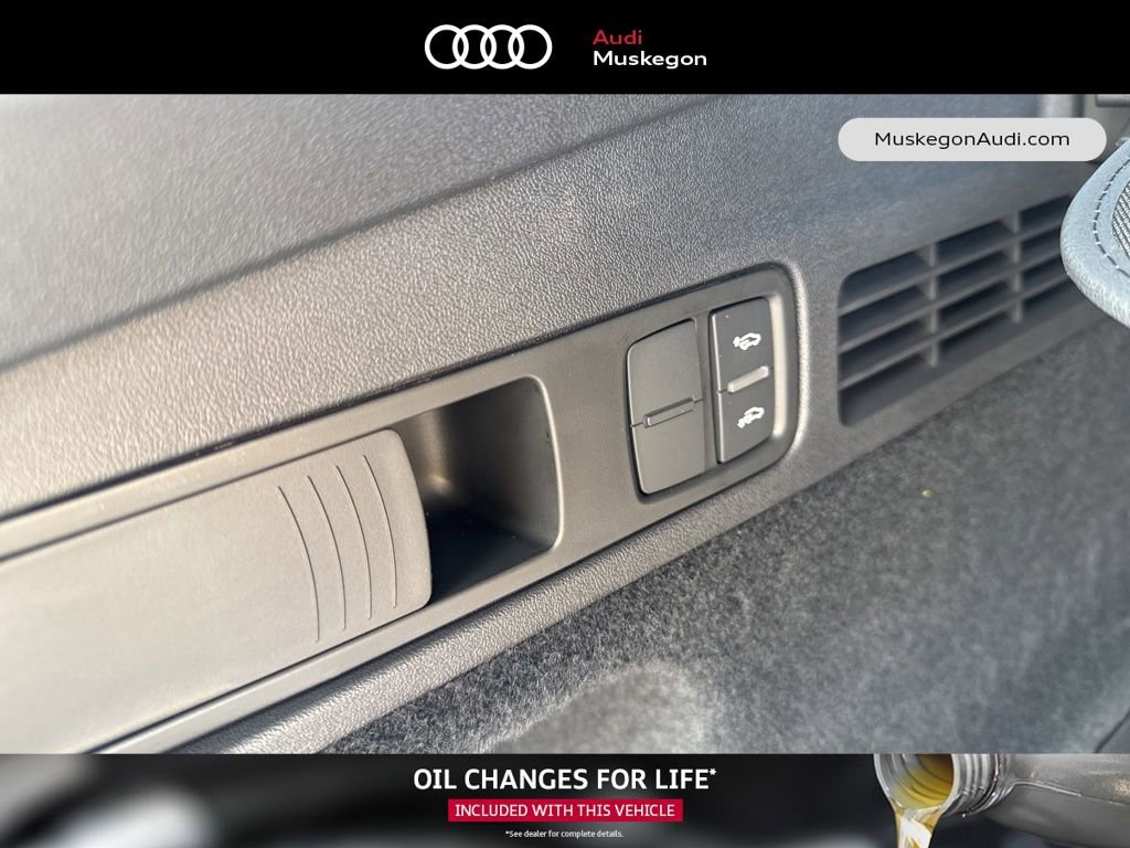 New 2026 Audi SQ5 Premium Plus AWD/4WD image 28