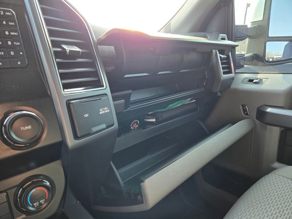 Used 2019 Ford F250 XLT w/ XLT Value Package image 11