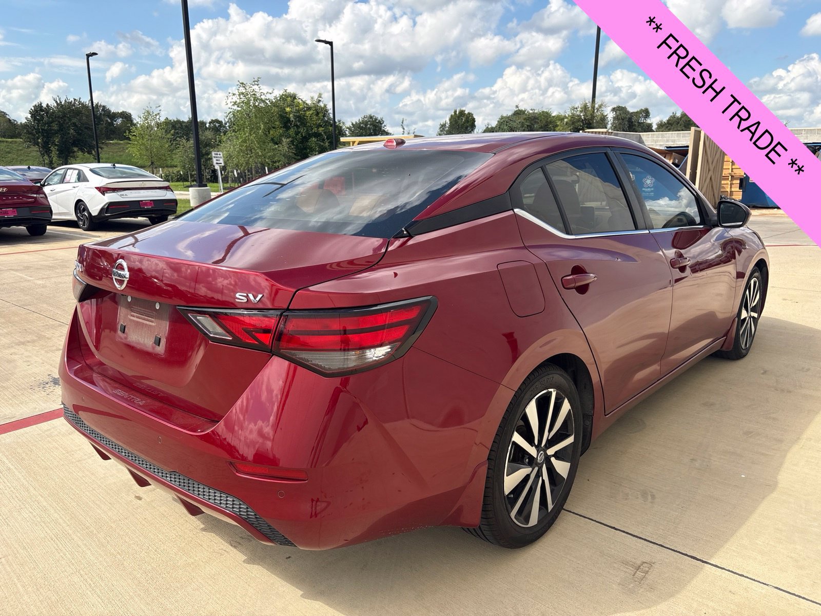 Used 2022 Nissan Sentra SV w/ SV Premium Package FWD image 5