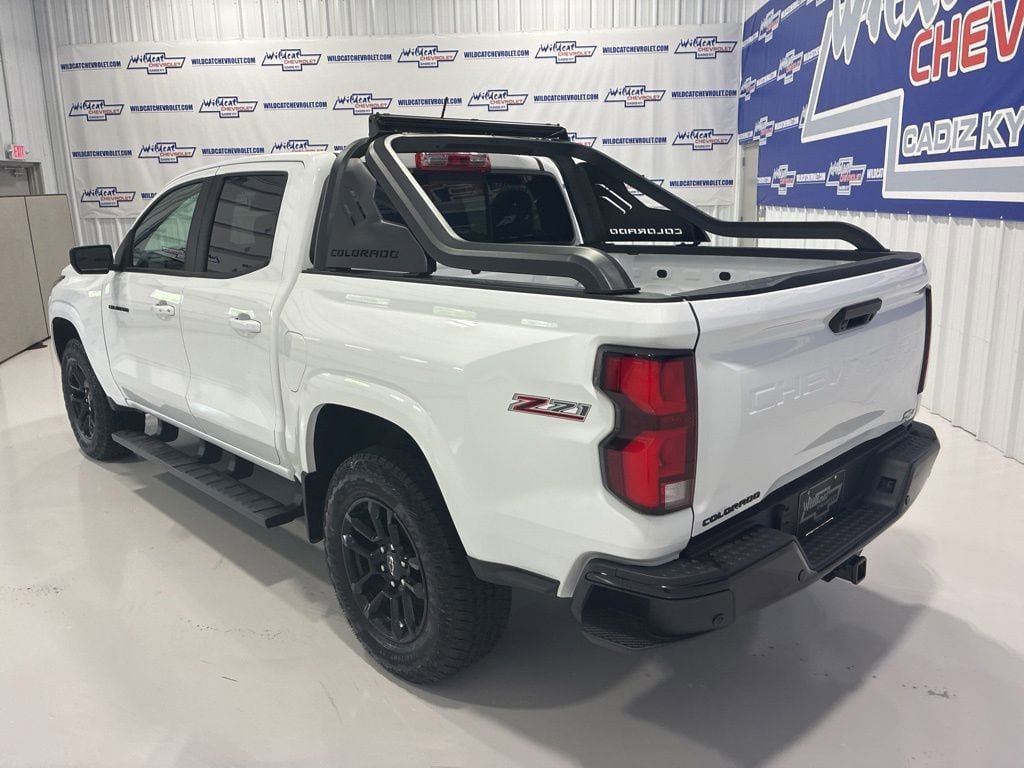 New 2025 Chevrolet Colorado Z71 w/ Midnight Edition AWD/4WD image 4