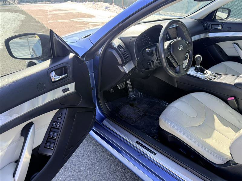 Used 2013 INFINITI G37 Sport w/ Premium Pkg RWD image 18
