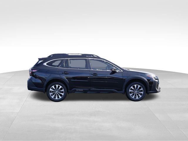 Used 2023 Subaru Outback Limited XT image 9