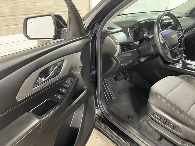 Used 2021 Chevrolet Traverse LT AWD/4WD image 10