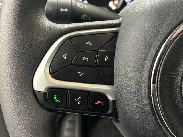 Used 2023 Jeep Renegade Latitude w/ Sun/Sound Group image 18