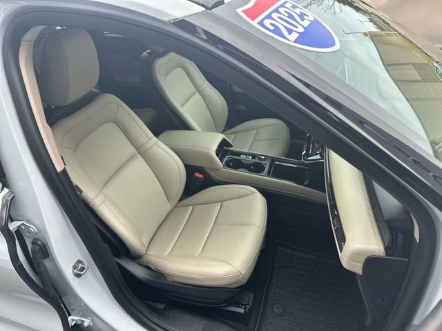 Used 2025 Lincoln Corsair FWD image 27