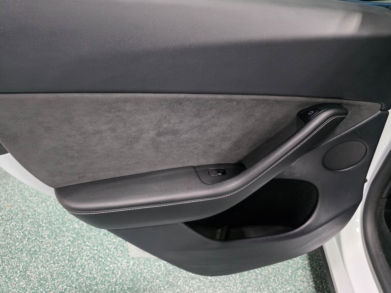 Used 2023 Tesla Model Y Long Range image 20