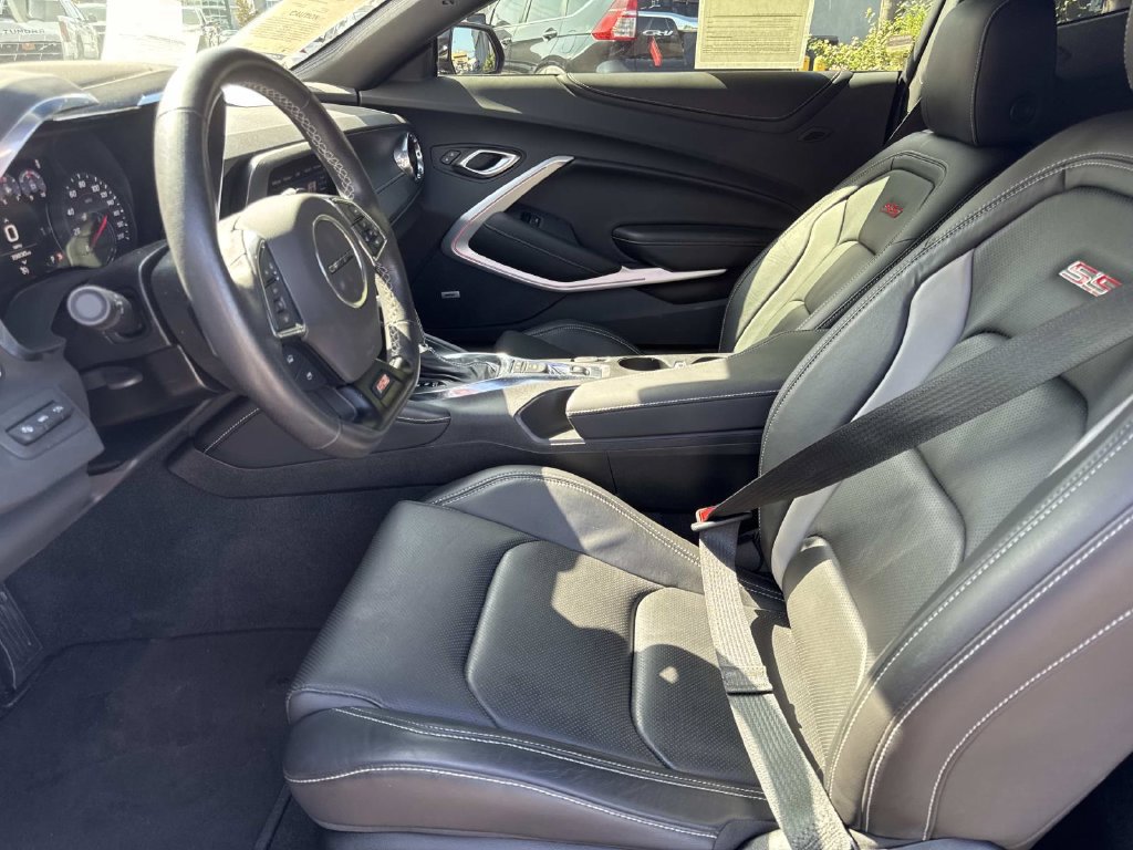 Used 2023 Chevrolet Camaro SS RWD image 15