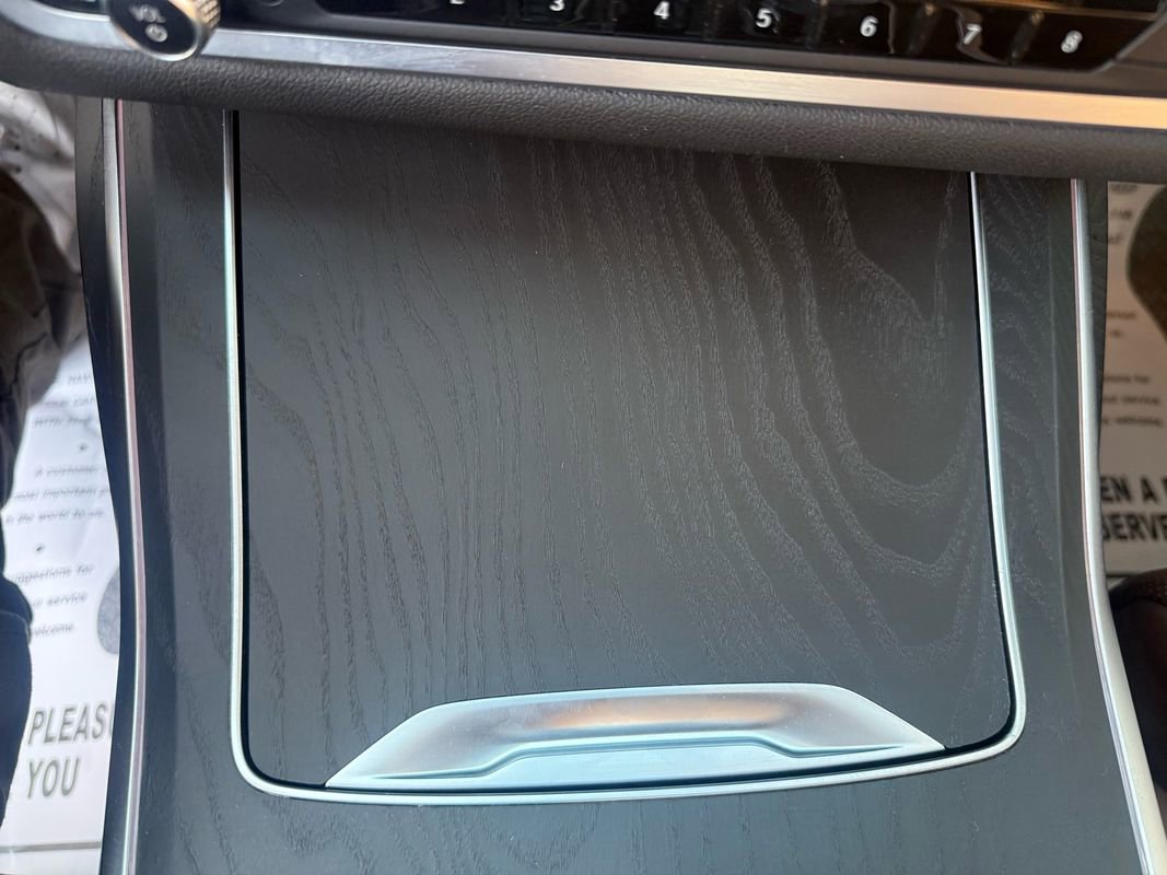 Used 2019 BMW X7 xDrive50i w/ M Sport Package AWD/4WD image 17