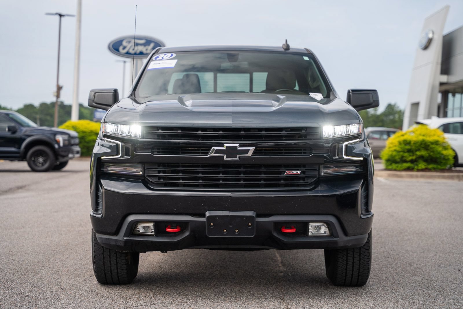 Used 2020 Chevrolet Silverado 1500 LT Trail Boss AWD/4WD image 2