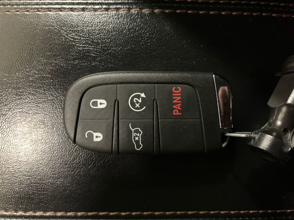 Used 2022 Jeep Compass Limited image 31