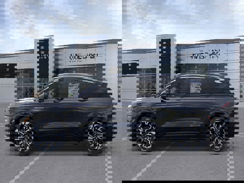 New 2026 Lincoln Nautilus Black Label image 3