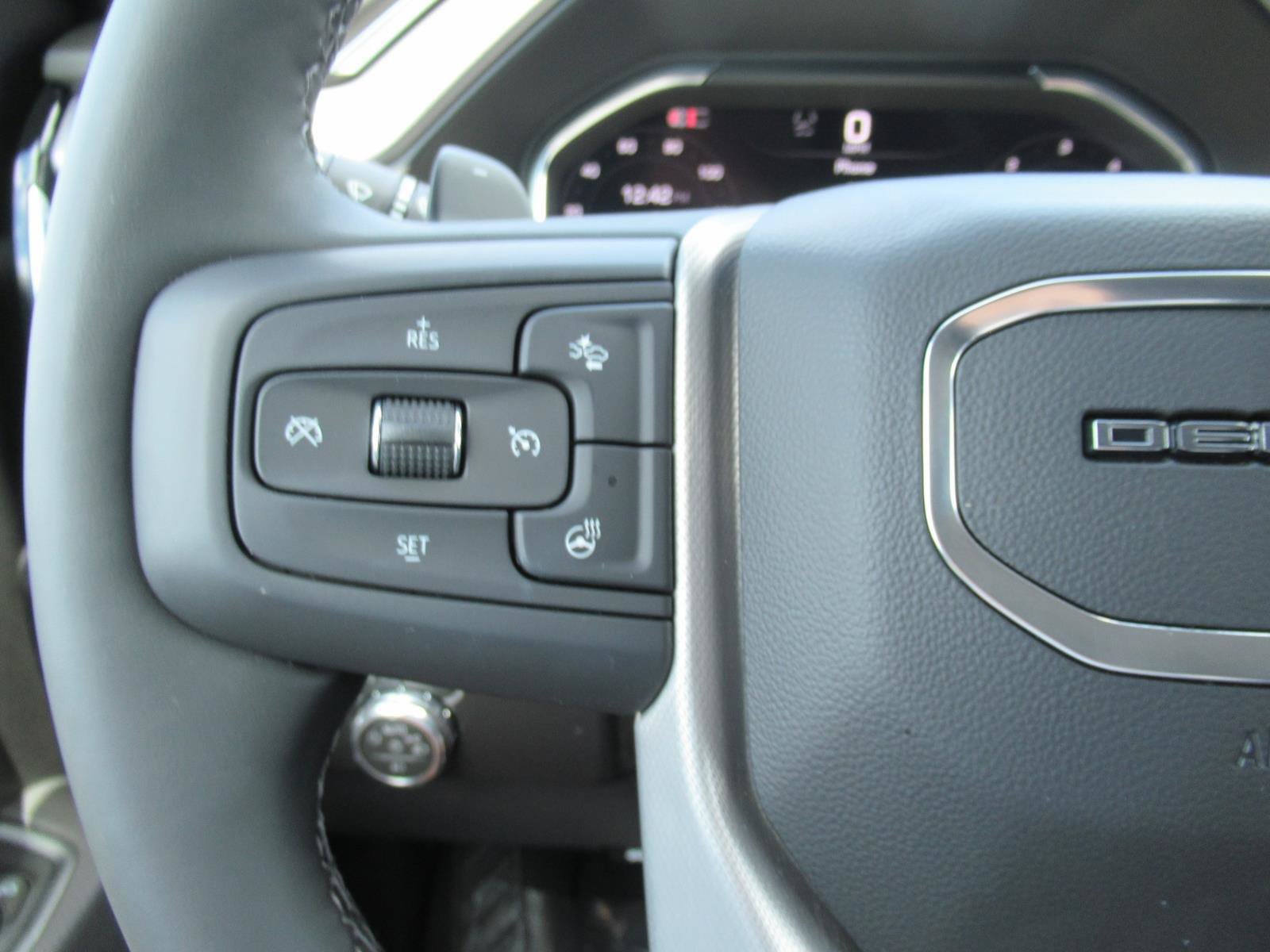 New 2026 GMC Sierra 1500 Denali w/ Denali Reserve Package AWD/4WD image 26