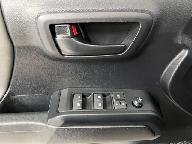 Used 2020 Toyota Tacoma SR AWD/4WD image 21