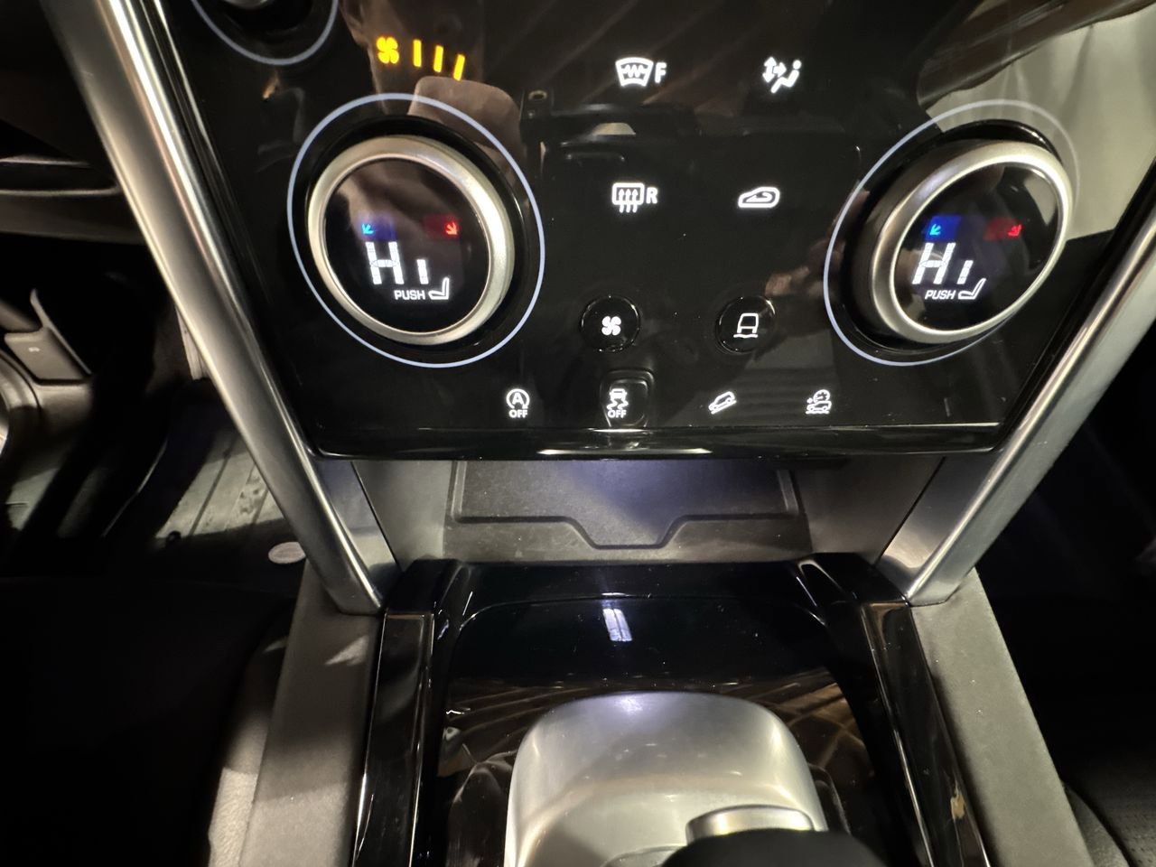 Used 2022 Land Rover Discovery Sport S image 26