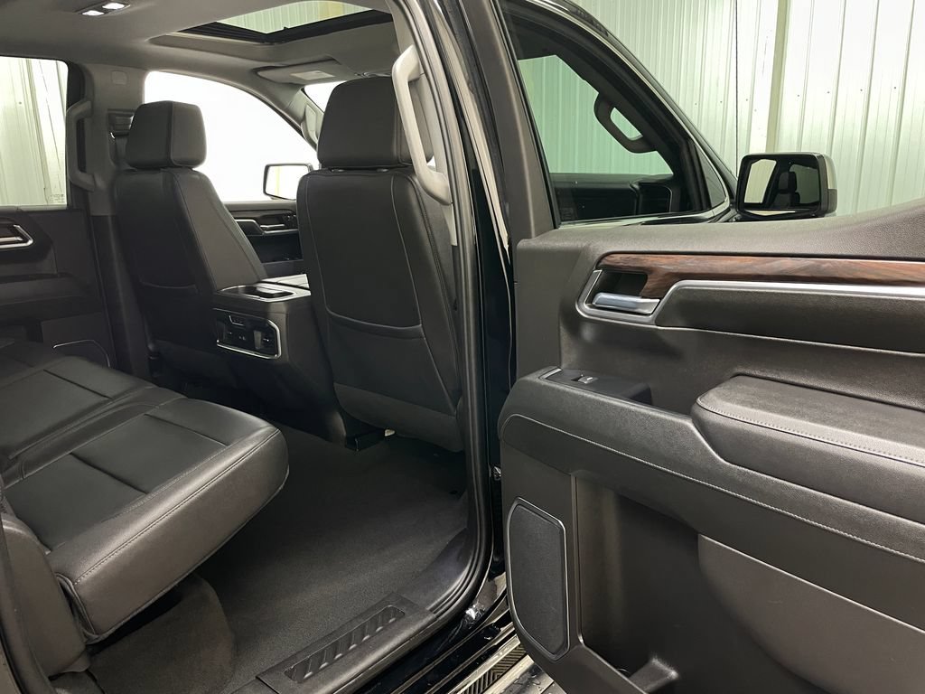 Certified 2023 GMC Sierra 1500 SLT w/ SLT Premium Package AWD/4WD image 46