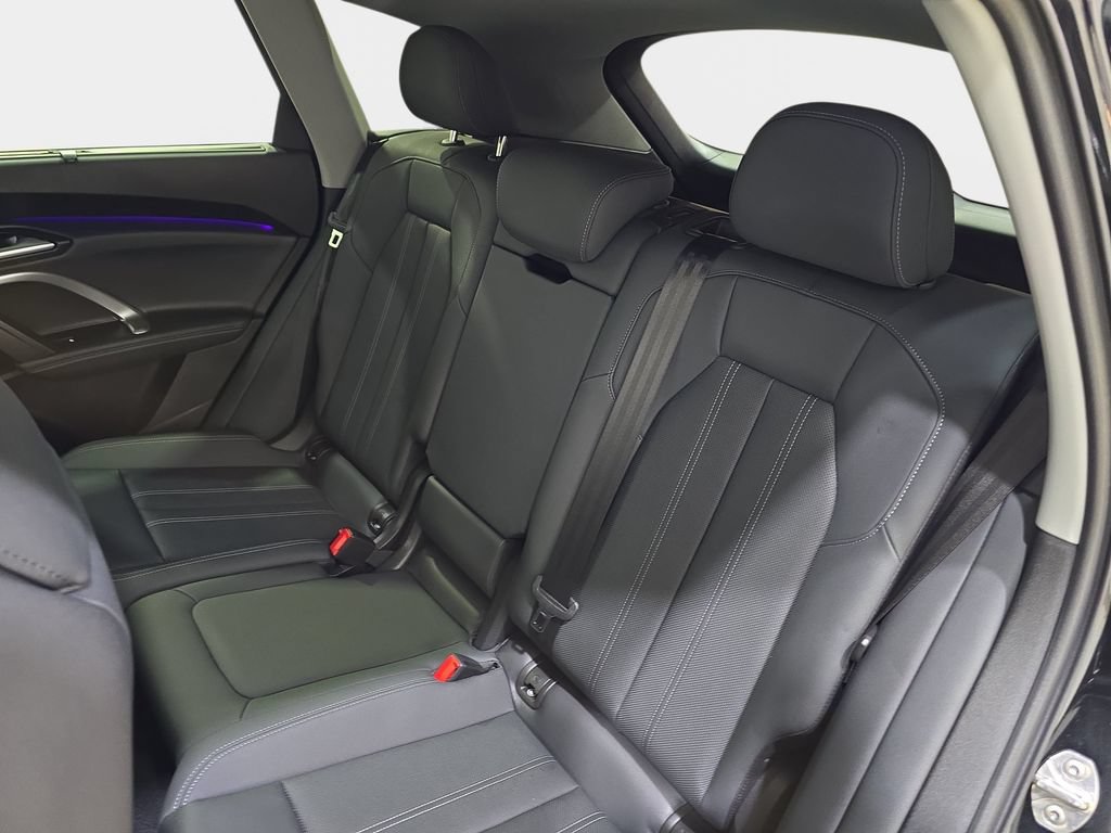 Used 2025 Audi Q5 Premium w/ Premium Plus AWD/4WD image 17