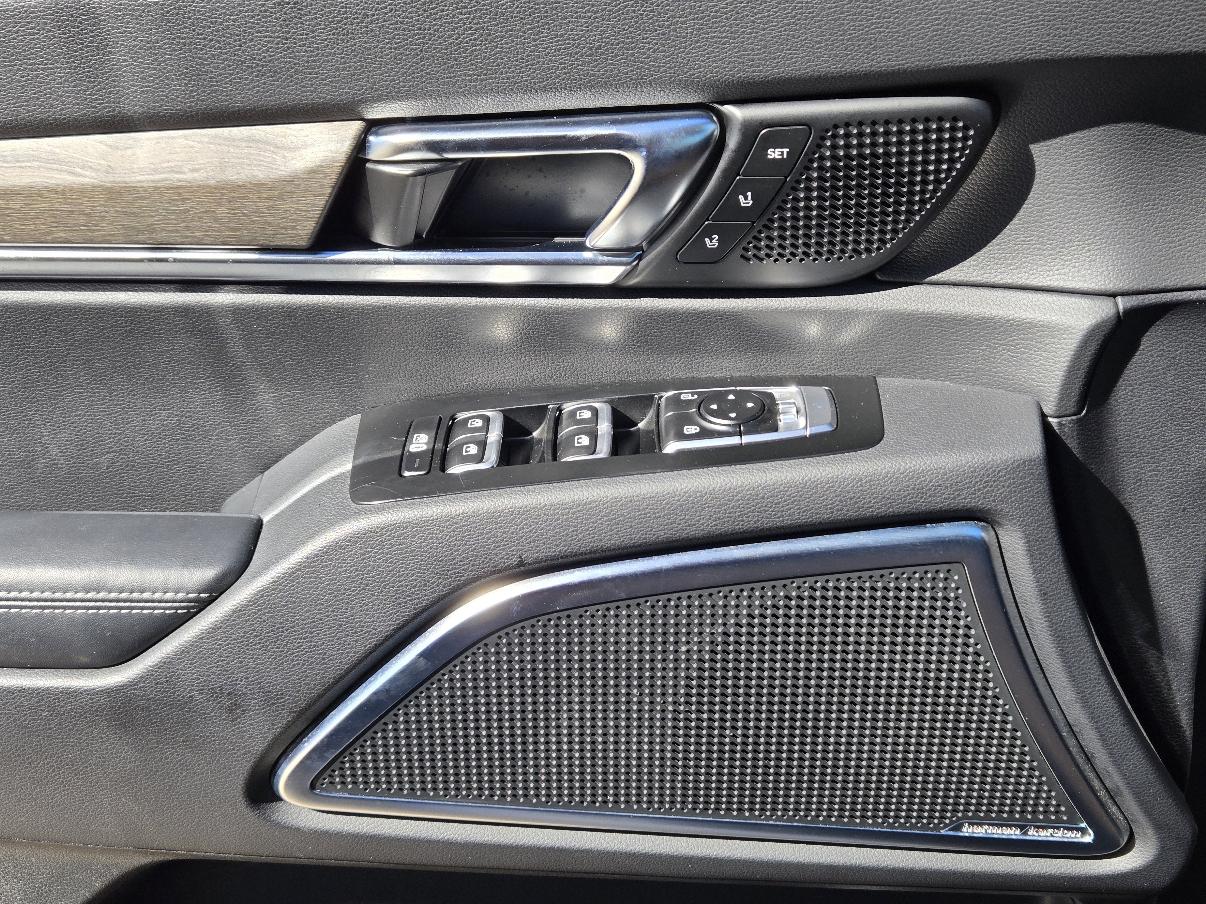 Used 2022 Kia Telluride SX w/ Nightfall Edition Package image 30