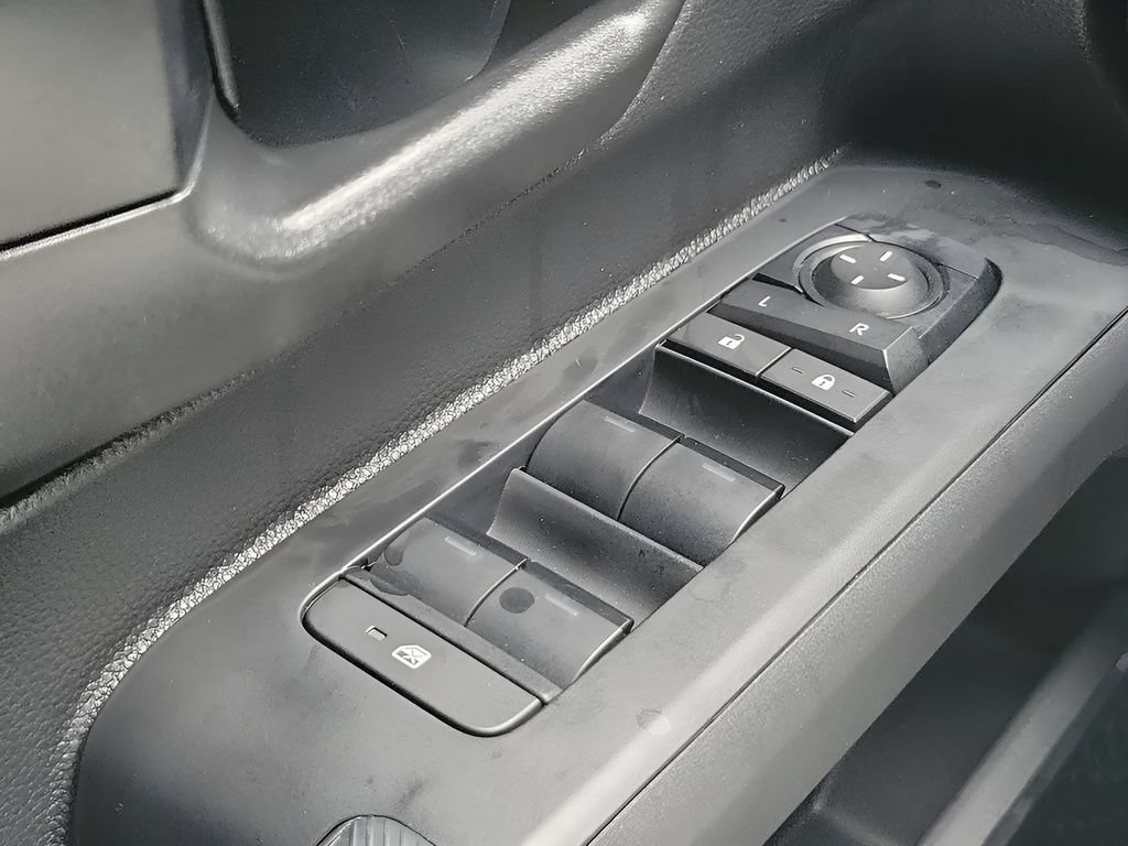 New 2025 Toyota Tacoma SR5 AWD/4WD image 32