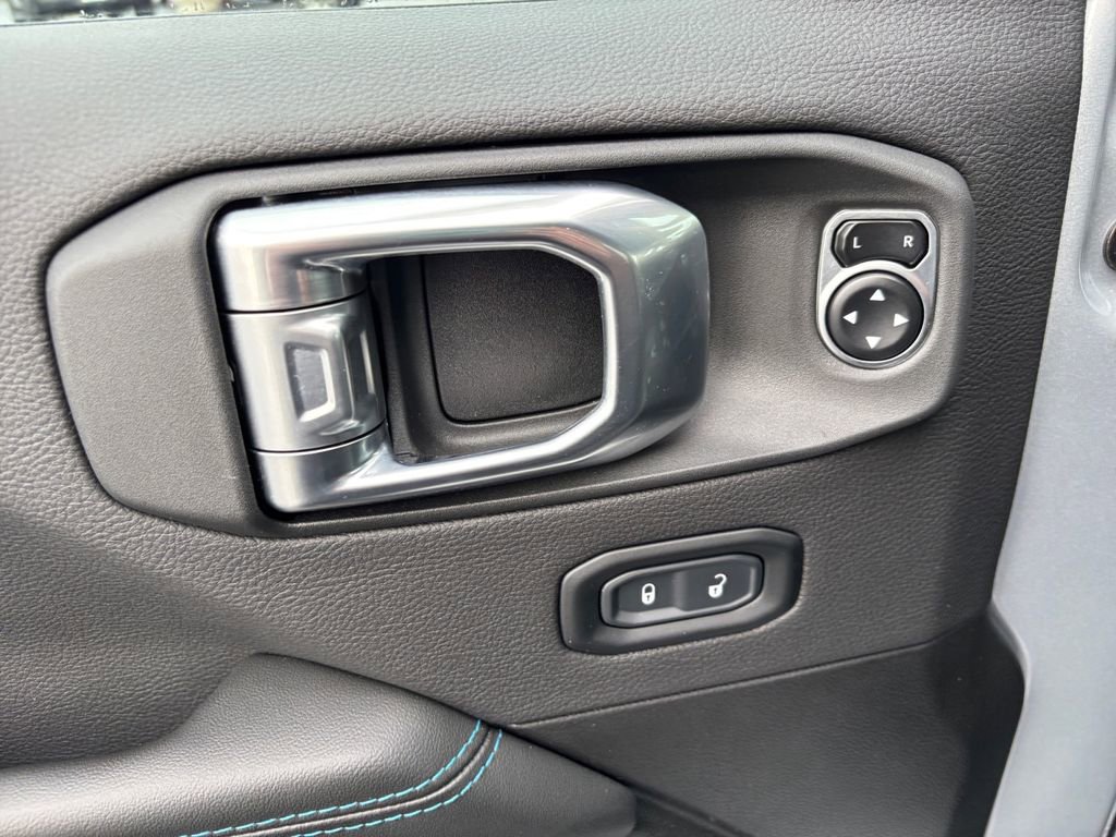 Used 2024 Jeep Wrangler High Altitude image 24