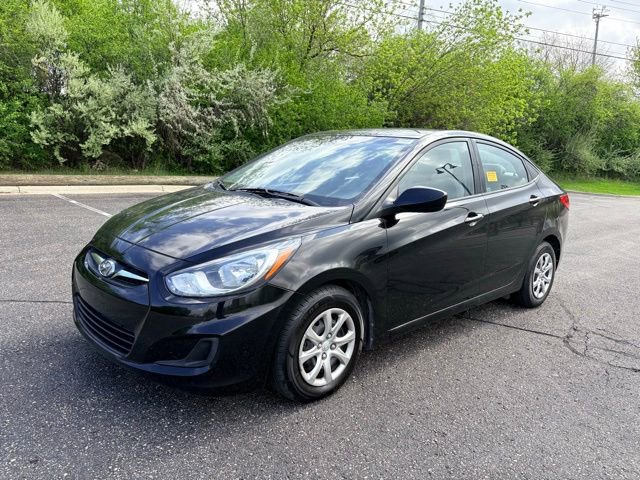 Used 2014 Hyundai Accent GLS FWD image 1